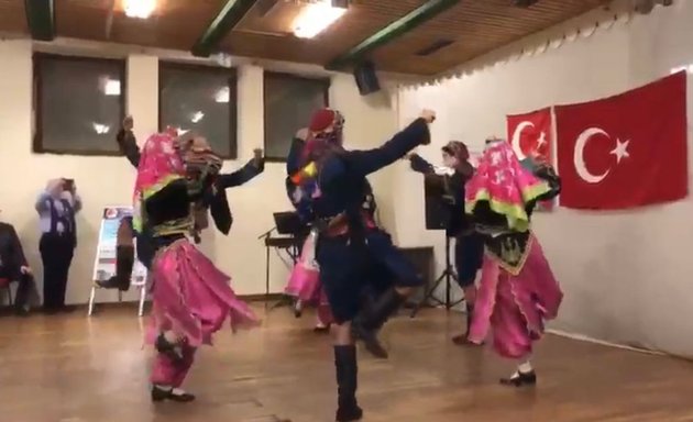 Foto von Münih Türkiyem Folklor Kültür ve Spor Dernegi-München Türki- yem Folklör e.V.