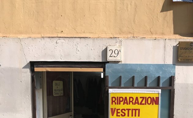 foto Sartoria riparazioni uomo donna