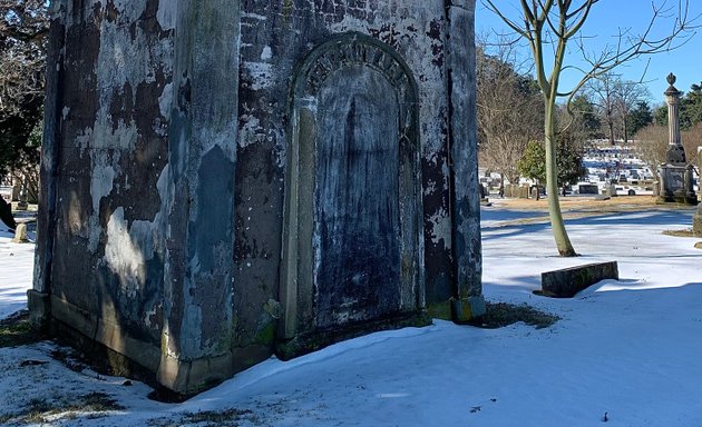 Photo of Elmwood Cemetery