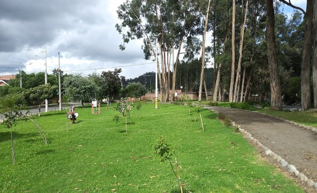 Foto de Parque lineal Escuela de Bomberos