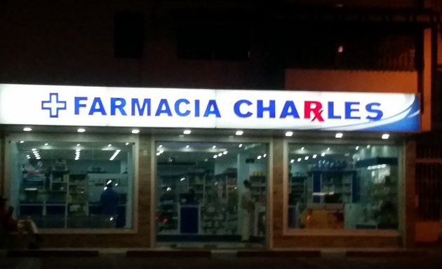 Foto de Farmacia Charles, Av.Charles Esq. Carretera Mendoza
