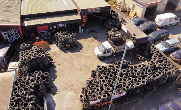 Photo of D+R Tyres Wakefield