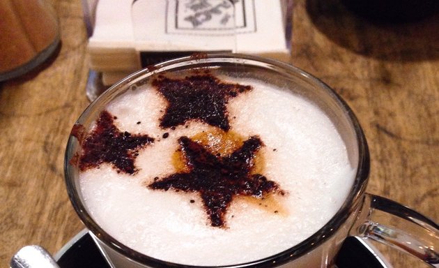 Foto de The BLACK JADE COFFEE.