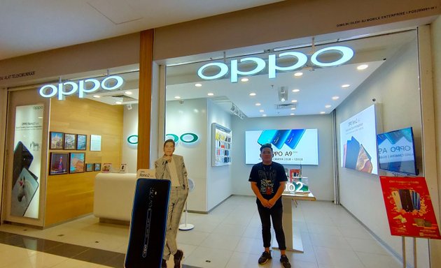 Photo of OPPO Tesco Bertam Concept Store