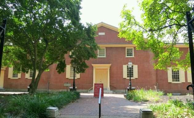 Photo of Arch Street Meeting House