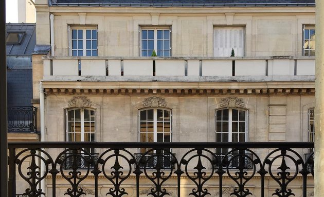 Photo de Hôtel Le Marianne Champs Elysées