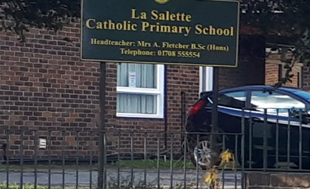 Photo of La Salette Catholic Primary School