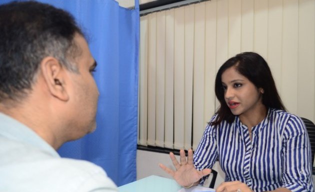 Photo of Dr. Vadiraj G. Hunnur : Laparoscopic & Endoscopic Surgeon | Hernia & Spleen & Trauma & Colorectal & Laser & Intestinal Cancer & Bile Duct Surgery | Gall Bladder Stone & Appendicitis Treatment | Gastrointestinal Surgeon in Borivali