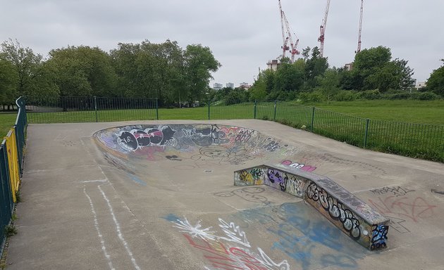 Photo of Finsbury Park Concrete Skatepark & Bowl