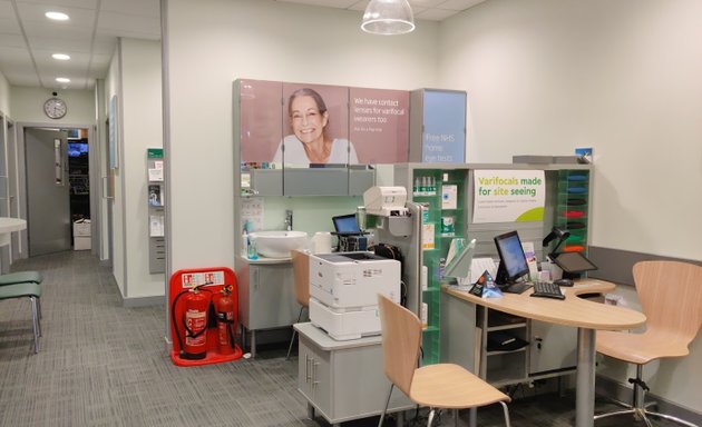 Photo of Specsavers Opticians and Audiologists - Charlton Riverside