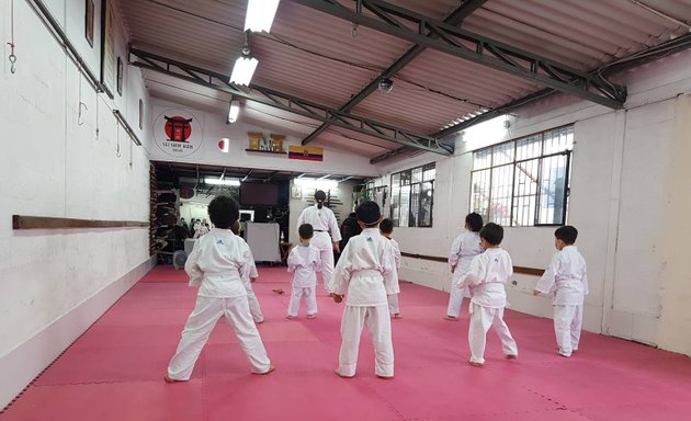 Foto de SEI SHIN KAN dojo, Kendo - Karate Do - Iaido - Ninjutsu