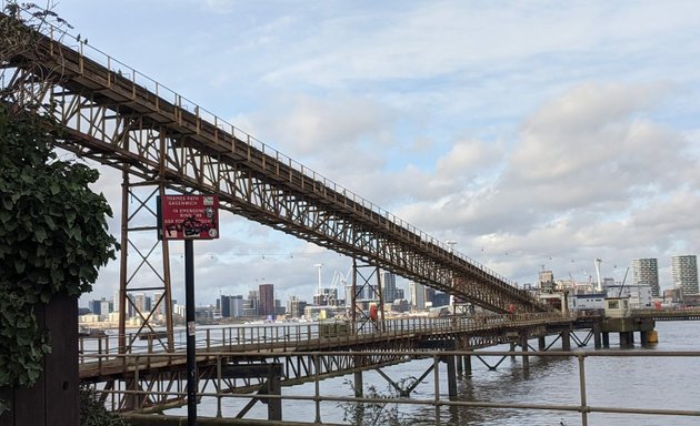 Photo of Tarmac Greenwich Wharf Marine Aggregates