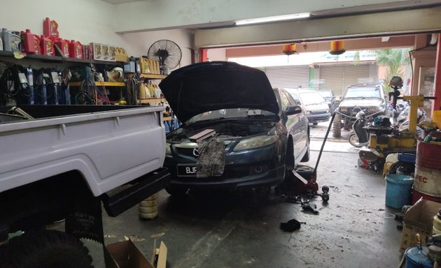 Photo of Qxin Auto Workshop