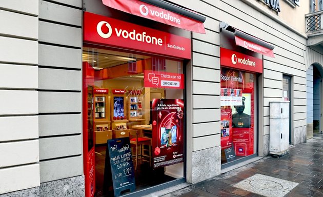 foto Vodafone Store Corso San Gottardo