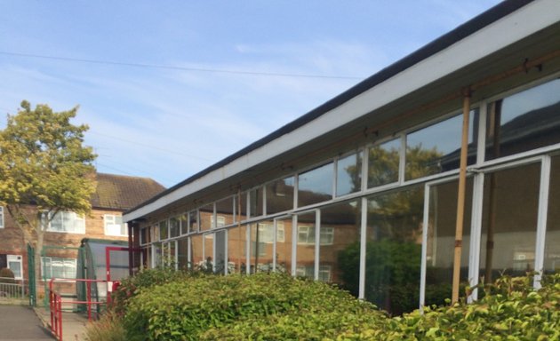 Photo of Earls Hall Primary School
