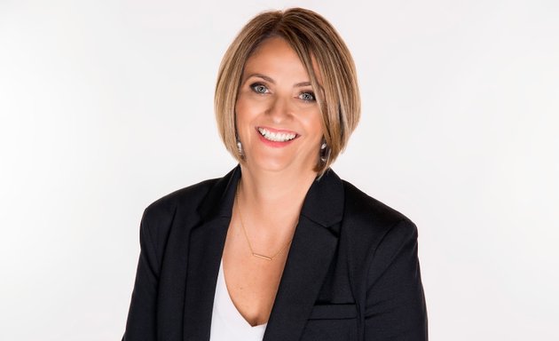 Photo of Joanne Hutchinson- RE/MAX Hallmark Realty Group