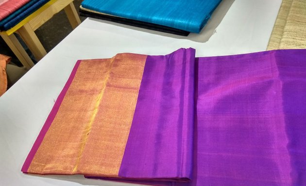 Photo of six Yard Silk