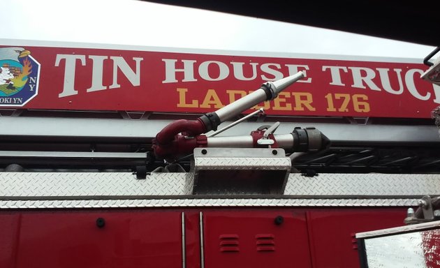 Photo of FDNY Engine 233 & Ladder 176