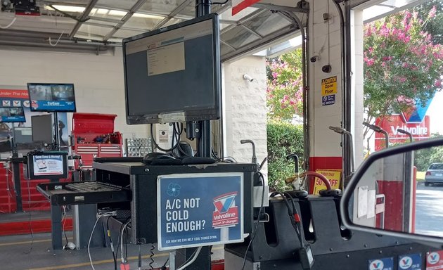 Photo of Valvoline Instant Oil Change