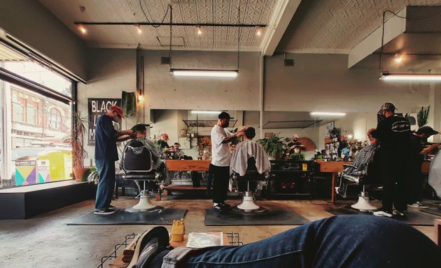 Photo of 210 barbershop