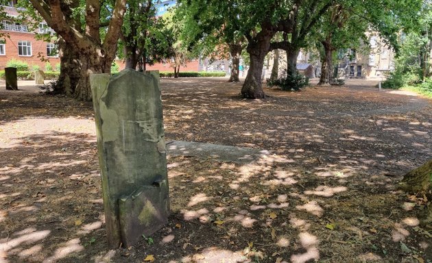 Photo of Putney Old Burial Ground