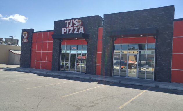 Photo of TJ's Pizza Saskatoon West