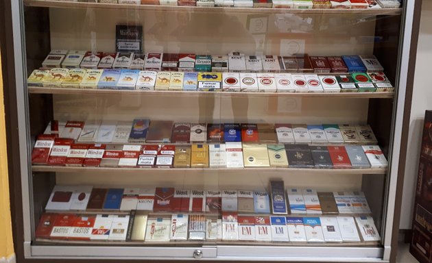 Foto de Estanc Aragay Sabadell 1: Tabacs, La Dooble, La Grossa, Loteria de Catalunya, Cobrar Grossa, Cuponazo