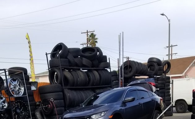 Photo of Fernando's Tires