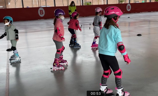 Foto de Escuela de patinaje Zona Verde