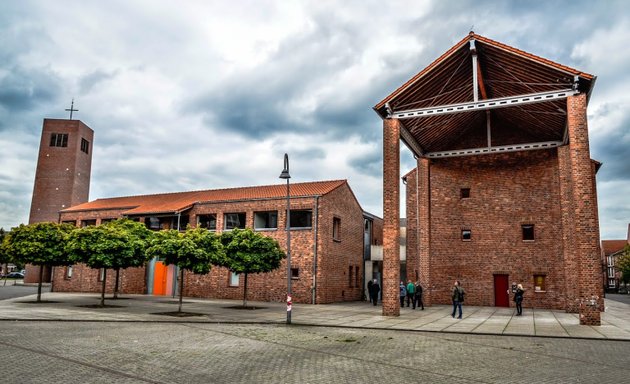 Foto von Kath. Kirche St. Katharina von Siena