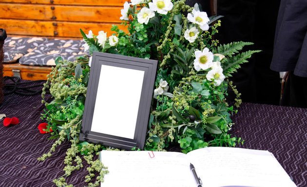 Foto de Funerales De León Cadenas