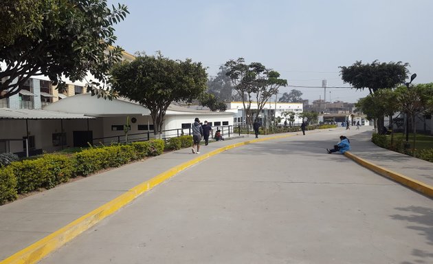 Foto de Hospital Nacional Hipolito Unanue