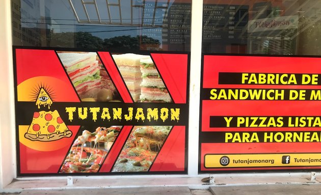Foto de Tutanjamon pizzas listas para hornear