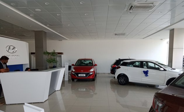 Photo of Blue Hyundai Showroom and Service, Magadi Road