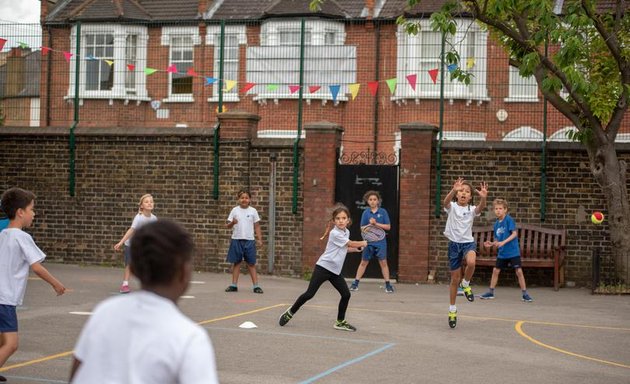 Photo of Henry Cavendish Primary School