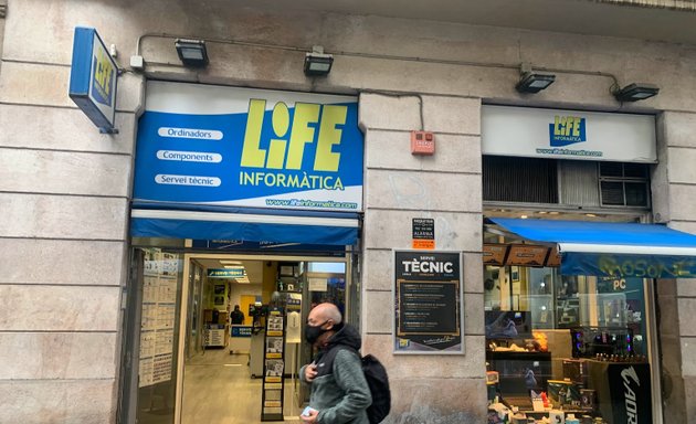 Foto de LIFE Informàtica | La tienda líder de Informática en Barcelona