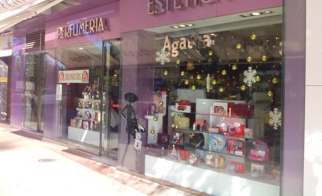 Foto de Tiendas Agatha - Perfumería y Estética