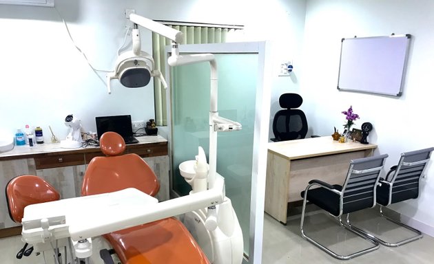 Photo of Dr Sris Dental & Implant Clinic