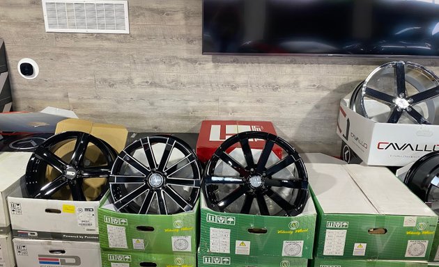 Photo of 22G Alloy Wheels & Tires