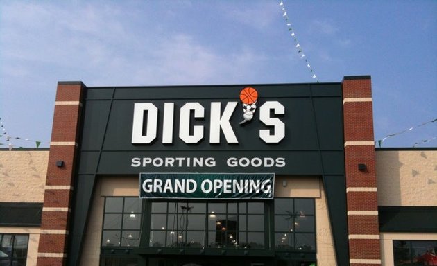 Photo of DICK'S Sporting Goods