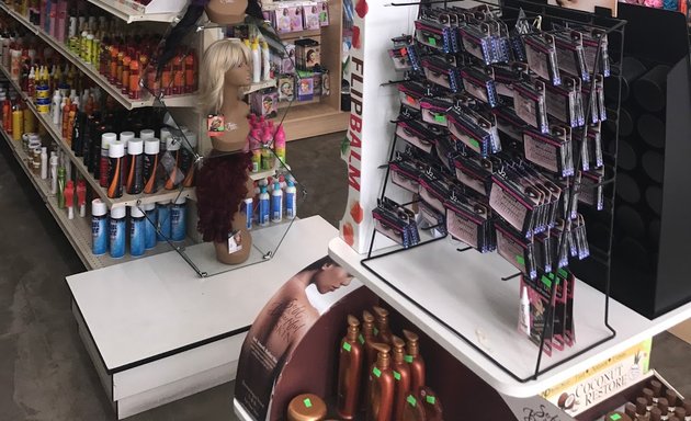 Photo of Lexxi & Emeri Beauty Supply