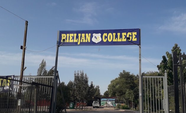 Foto de Colegio Rieljan College