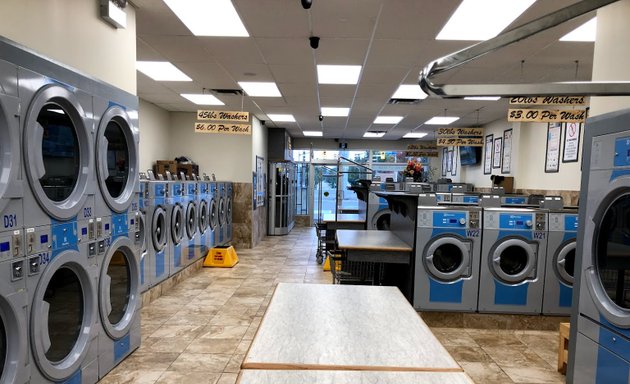 Photo of Gilder Coin Laundry