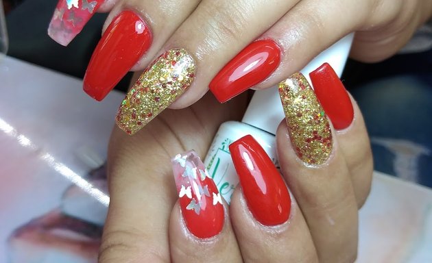 Foto de D' Aris Salon & Marlyn Nails