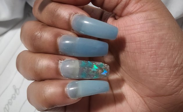 Photo of Queen Nails