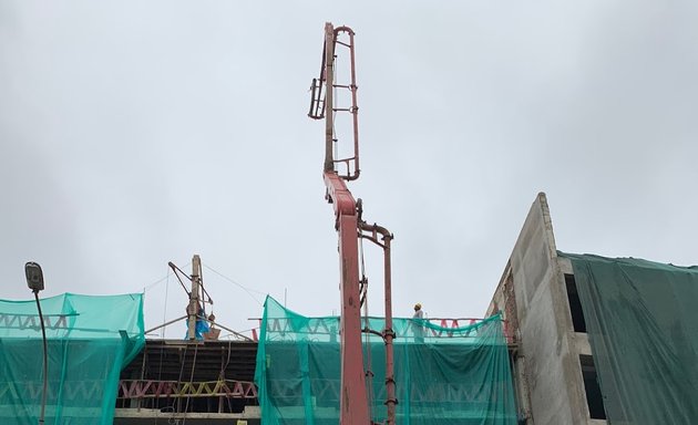 Foto de Venta de Bombas Pluma de Concreto y Mixers en LIma - GEOCLARO