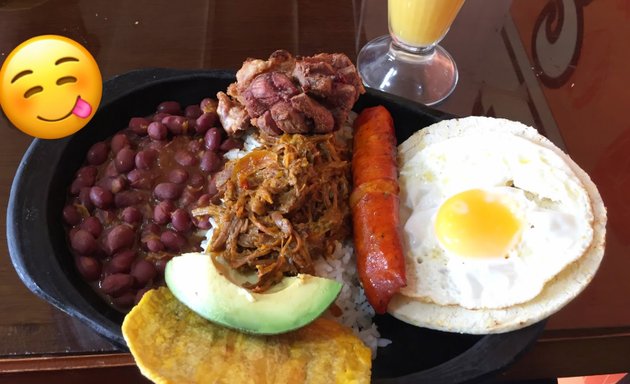 Foto de Panadería Villa Colombia