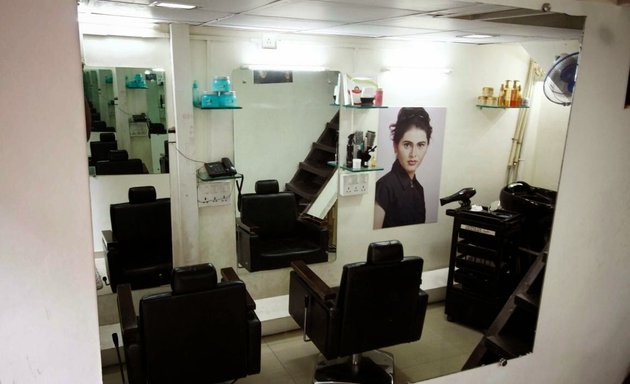 Photo of Ranjanas Beauty Academy | Beauty Parlour Course in Mumbai