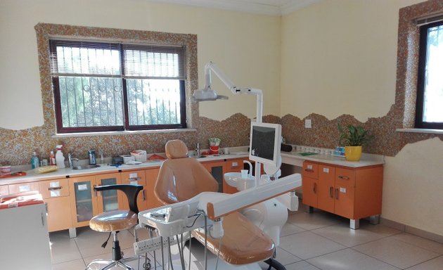 Photo of Linbro Park Dental Clinic