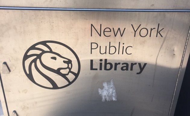 Photo of Mosholu Library